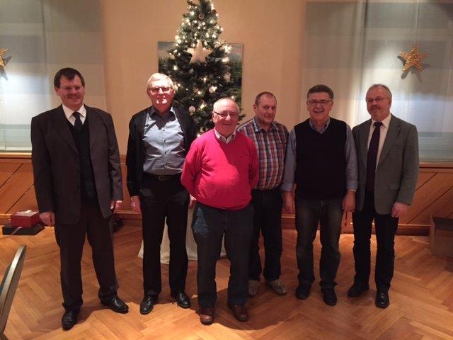 Ehrungen beim Weihnachtsessen des Gemeinderates